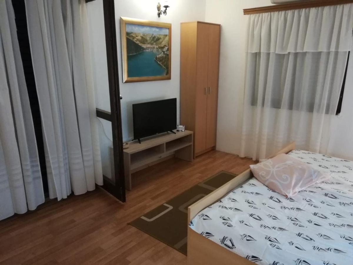 Raslina Sun Apartment Exterior photo